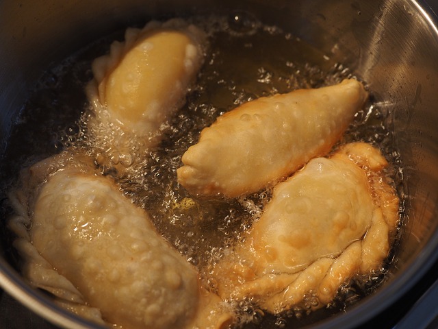 Analiza SWOT TOWS pierogarni "Pierogowy Zakątek" - przykład