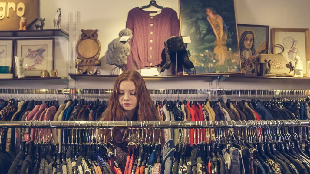 Naucz się sprzedawać niepotrzebne ubrania online - PORADNIK